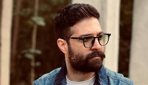 «پری رو» را با اجرای دلی حمید هیراد ببینید