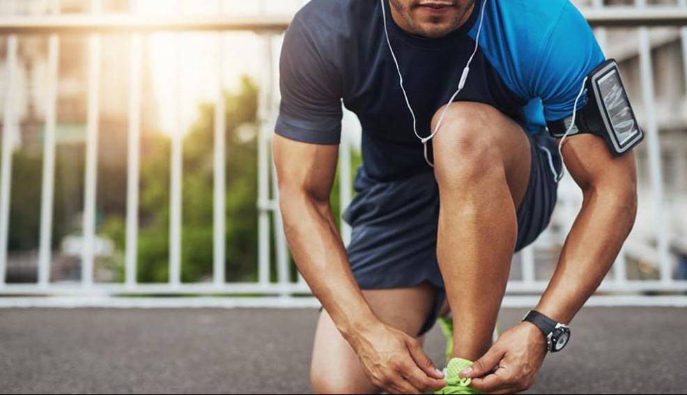 چرا نباید همزمان با دویدن به موسیقی گوش بدهیم؟ 