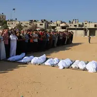 دفن هر سه کودک در یک قبر؛ وضعیت وخیم قبرستان های غزه