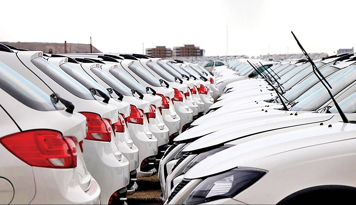 خبر مهم وزیر صنعت درباره قیمت خودرو؛ علی‌آبادی: برای خرید خودرو صبر کنید