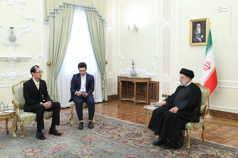 عکس/ تقدیم استوارنامه سفرای جدید به رئیسی