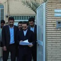 عکس/ بازدید رئیس سازمان خصوصی‌سازی از املاک مازاد دولتی در یزد