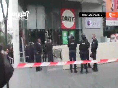 تصاویری از محل تیراندازی پلیس به یک زن؛ تهدید پوچ به انفجار مترو در پاریس!