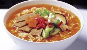 طرز تهیه رامن غذای ملی ژاپنی با طعمی لذیذ