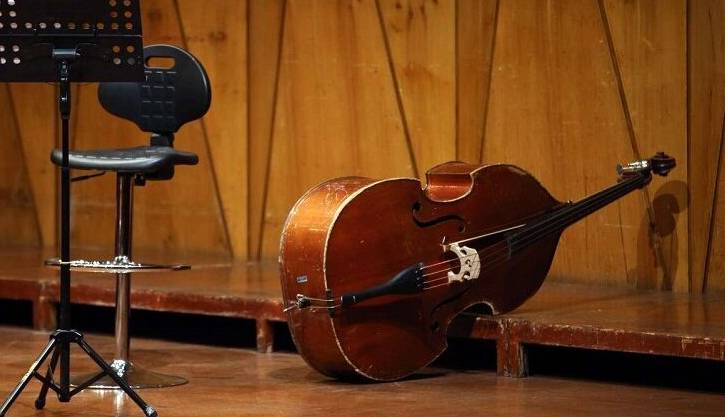 موزیک ویدئویی با ویولنسل از گروه موسیقی rockcellos