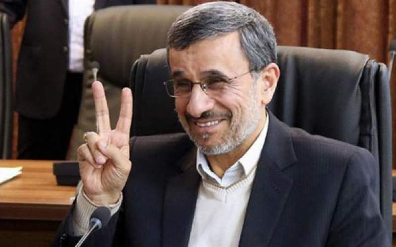اولین عکس احمدی‌نژاد در روزنامه‌ها