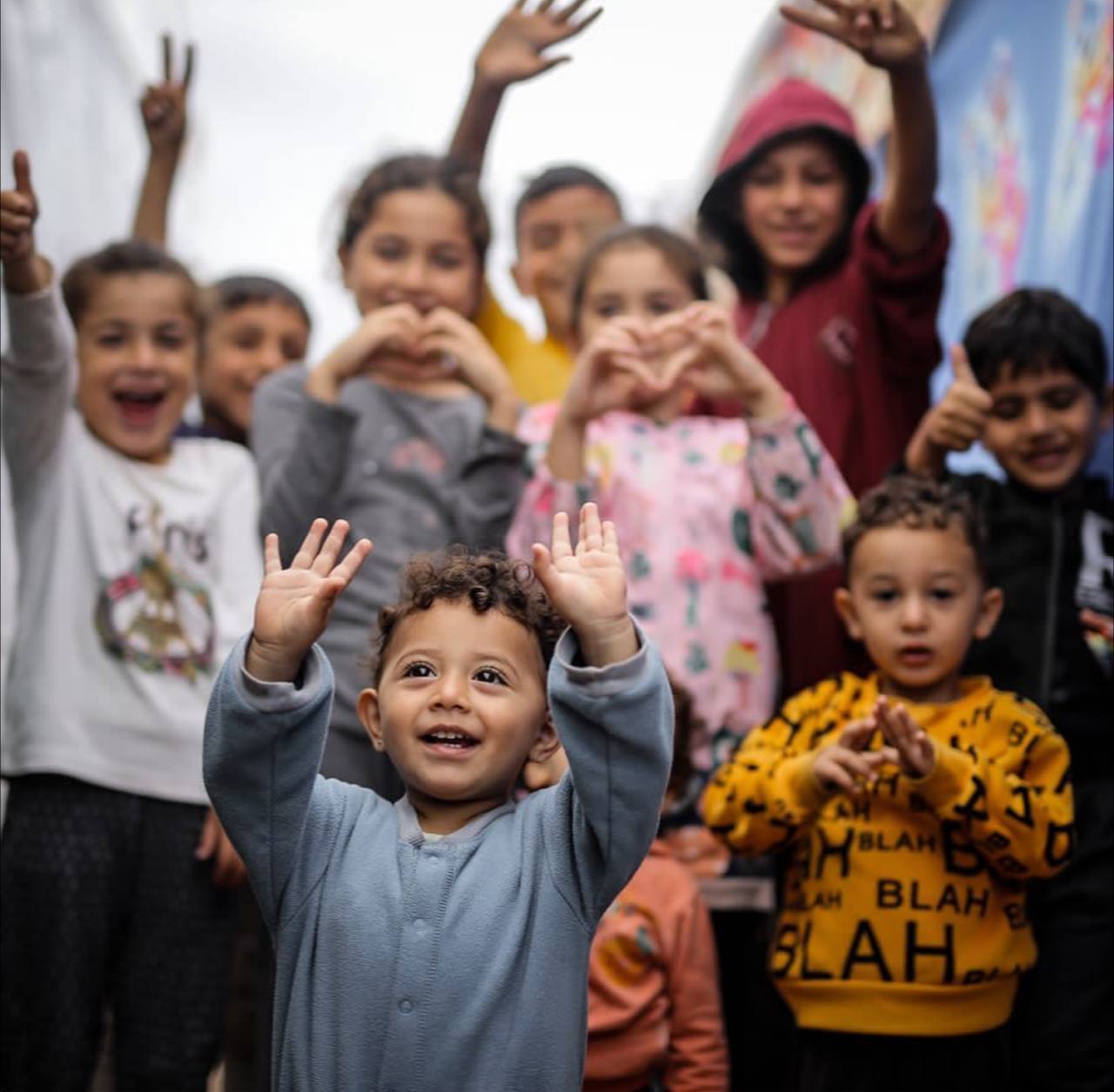 لبخند شیرین کودکان فلسطینی پس از آتش بس موقت