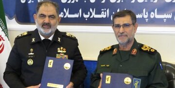 پیام فرمانده نیروی دریایی سپاه به فرمانده نیروی دریایی ارتش