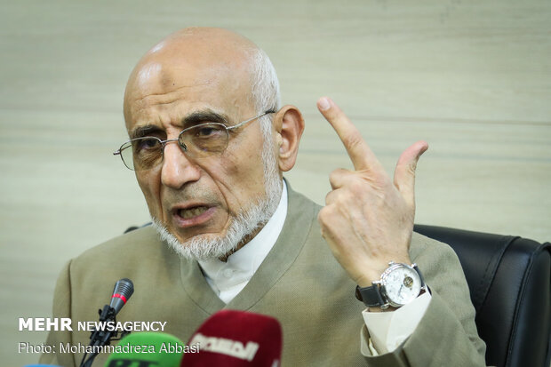 میرسلیم: اصولگرایان باید ائتلاف کنند