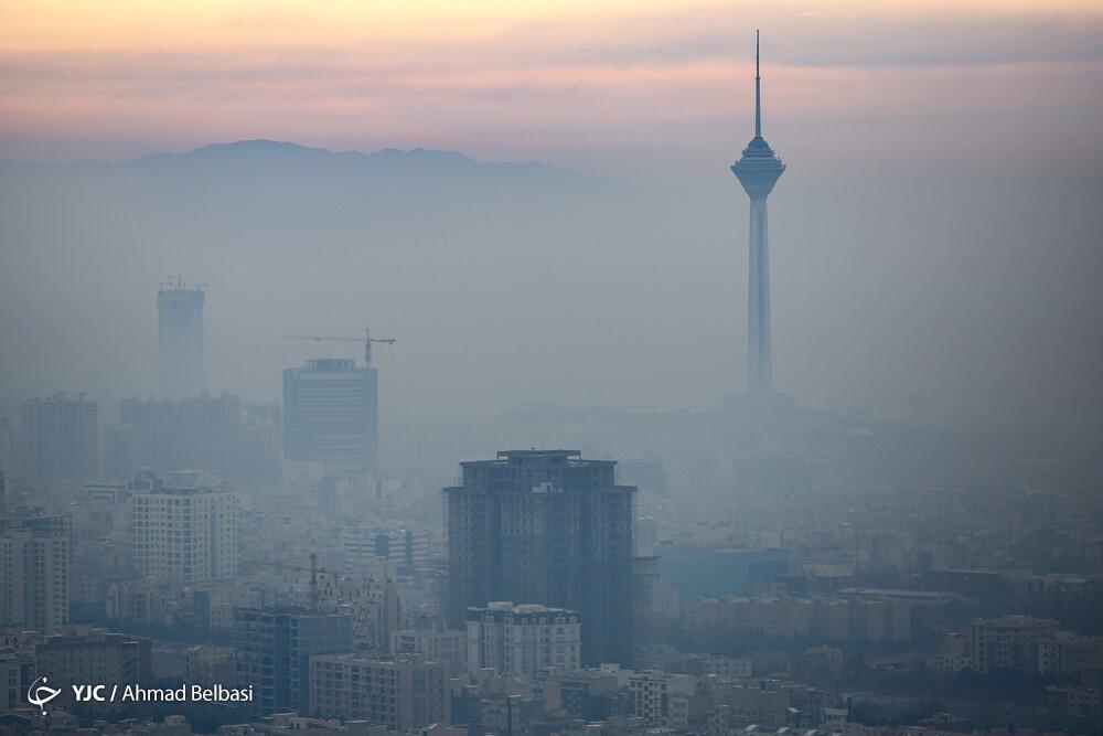 عکس/ وضعیت قرمز هوای تهران
