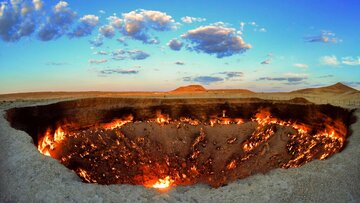گردشگری/ عکس دیدنی از دروازه جهنم که روی زمین است