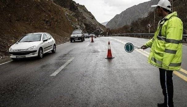 بارش باران در جاده کرج - چالوس؛ ترافیک سنگین در آزادراه‌های البرز