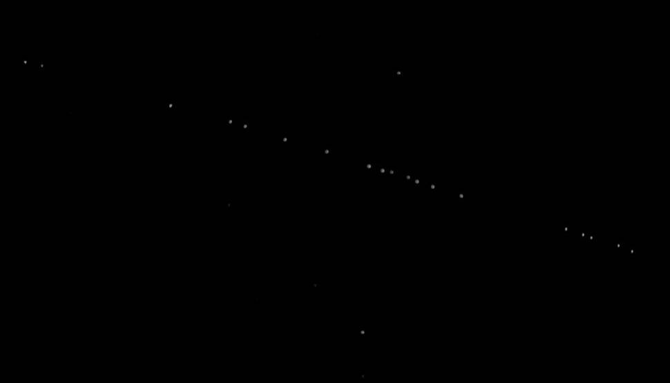 نورهایی که دیشب در آسمان دیدید، ماهواره‌های استارلینک بودند!