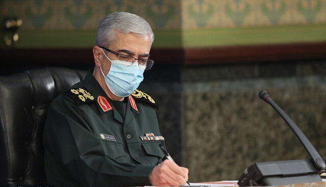 پیام سرلشکر باقری به مناسبت روز نیروی دریایی ارتش