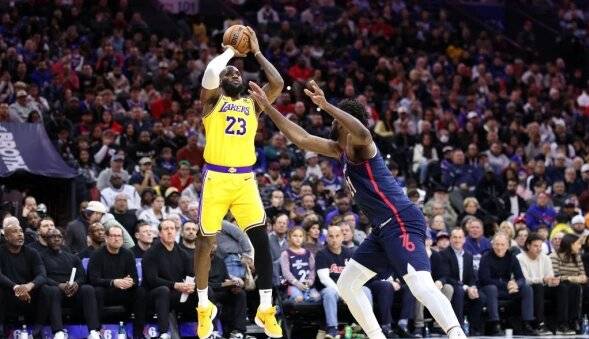 رکورد بیشترین دقایق بازی در NBA شکست
