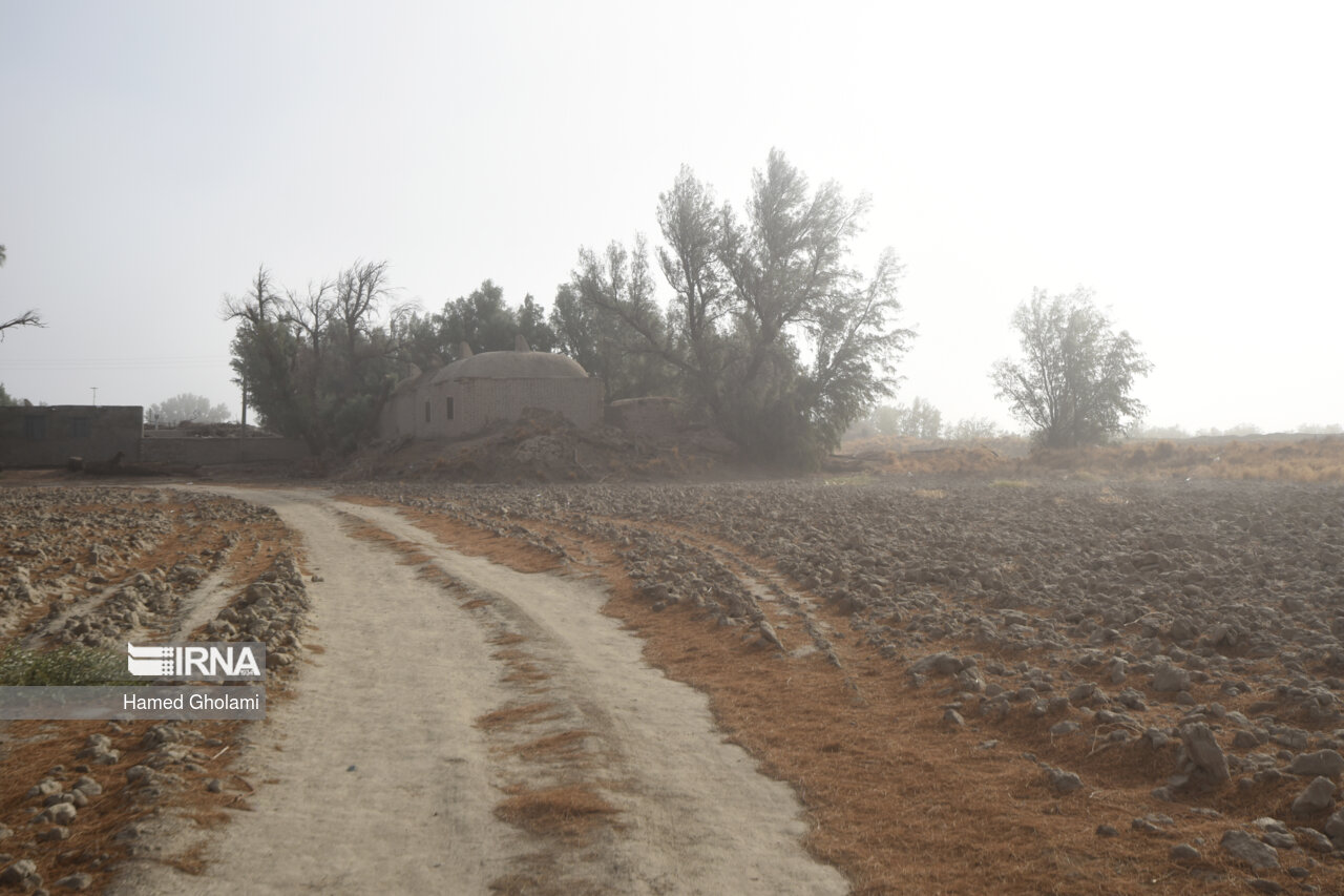 مه در گذر از سیستان و بلوچستان