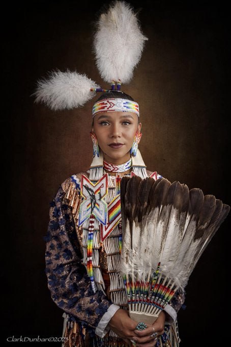 عکس/ تزیینات زیبای لباس سنتی ساکنان اصلی آمریکا