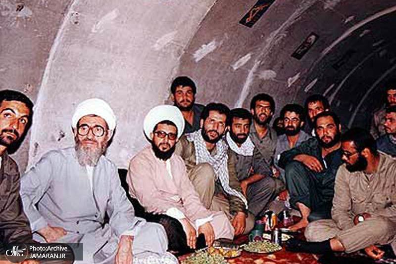 تصاویری از حضور علما و روحانیون در جبهه ها