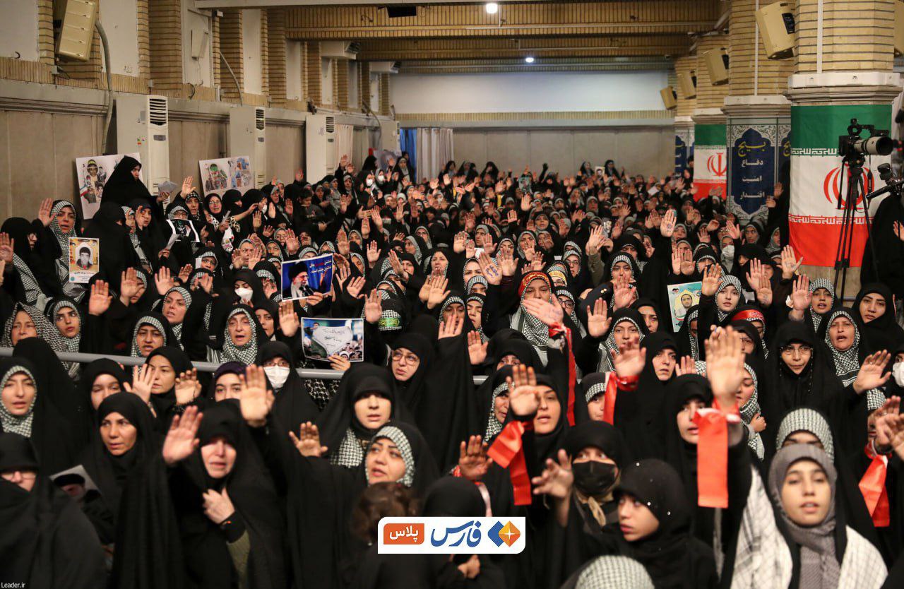 تصاویری دیدنی از حواشی دیدار امروز با رهبر انقلاب