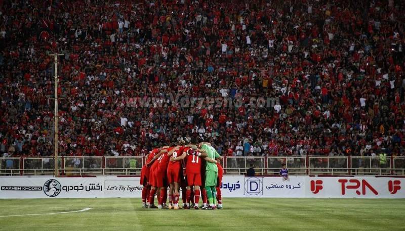 تراکتور در جستجوی دشمن داخلی