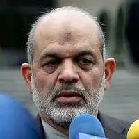 وزیر کشور: افغانستانی‌های بدون مجوز به کشور خود بازمی‌گردند