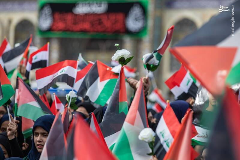 اجتماع دانش آموزان عراقی در بین‌الحرمین در حمایت از غزه
