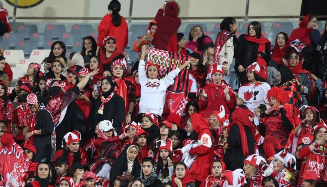 خانمهای پرسپولیسی به بلیت ۳۰۰ هزار تومانی هم نه نگفتند