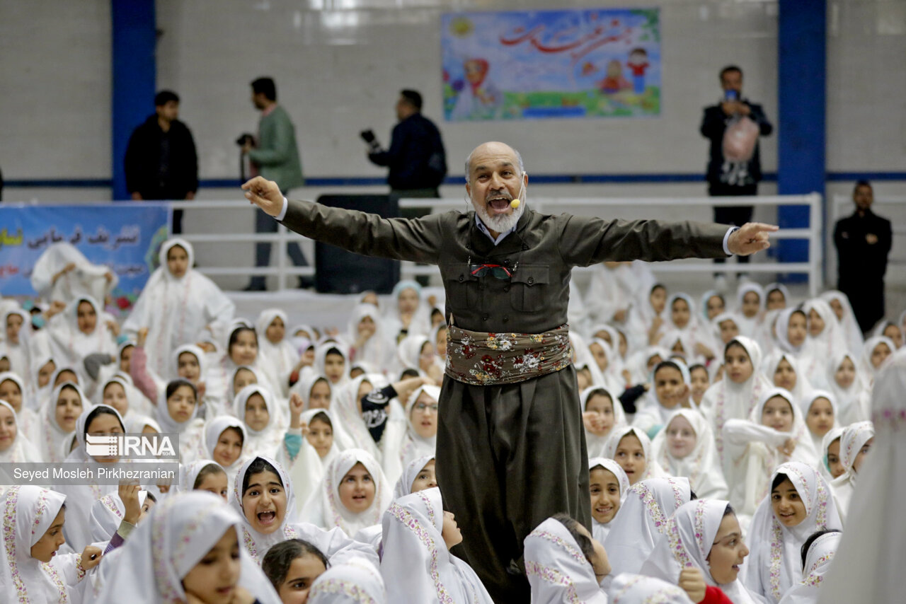 جشن تکلیف دختران در مریوان