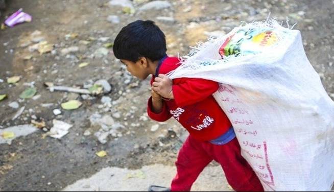 دادستان تهران: وزارت بهداشت مکلف به پذیرش کودکان کار است