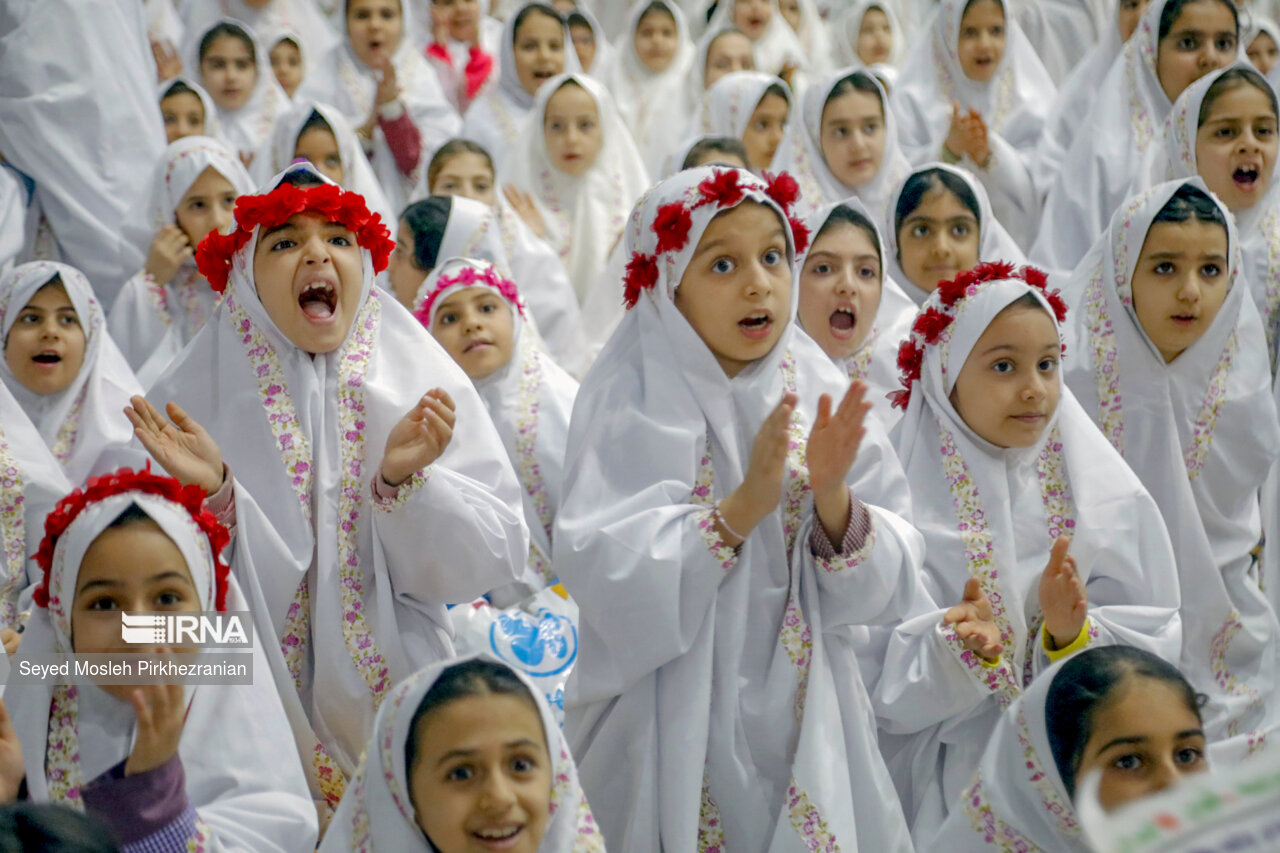 جشن تکلیف دختران در مریوان