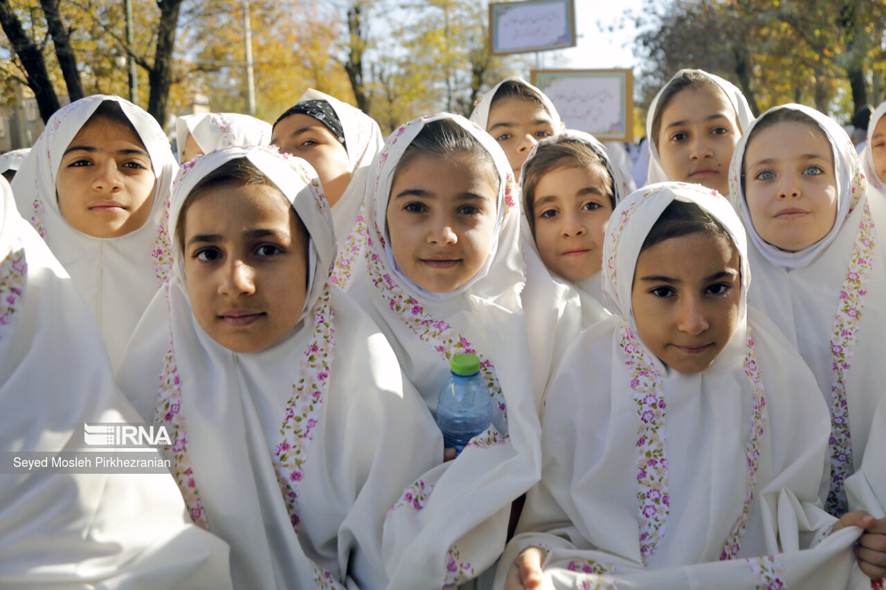 جشن تکلیف دختران در مریوان