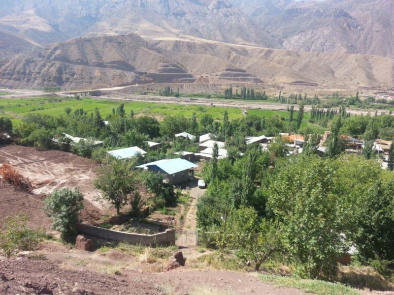 اهالی ۵۳ روستای بم در دسترس نیستند