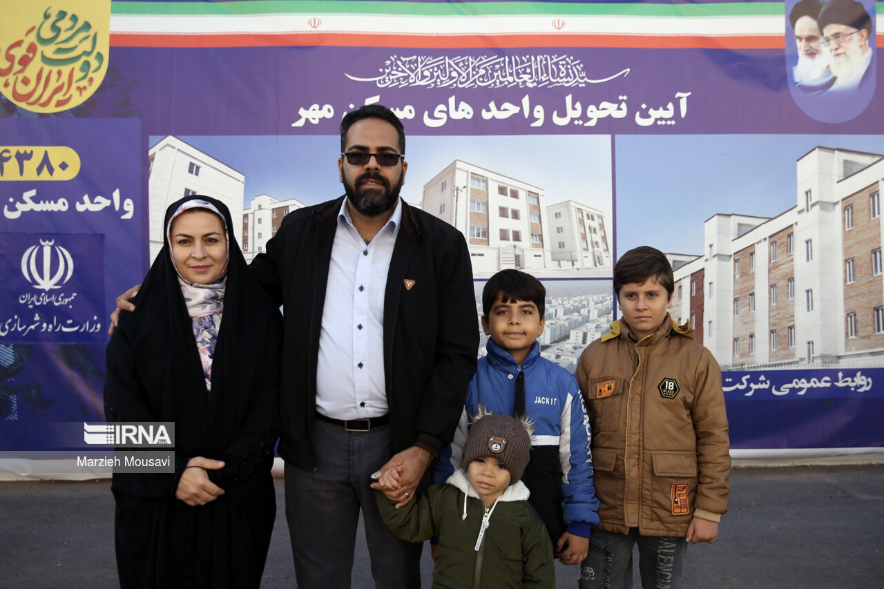 تحویل واحدهای مسکن مهر در شهر جدید پرند