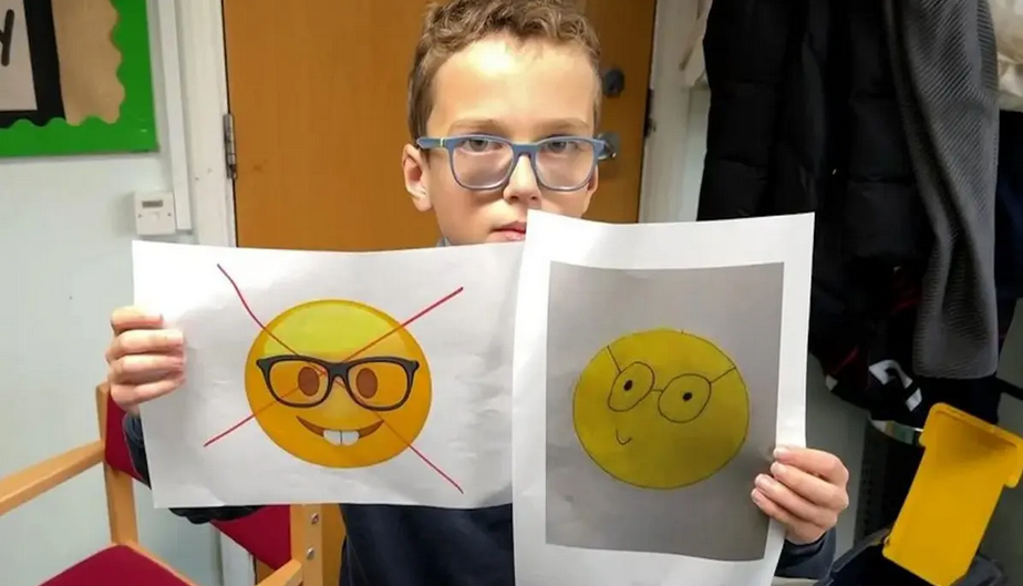 پسربچه 10 ساله خواستار تغییر یکی از ایموجی‌های آیفون شد