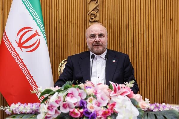 قالیباف با دانشجویان گفتوگو میکند