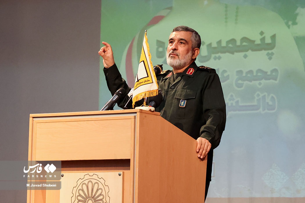 عکس/ حضور سردار حاجی زاده در مجمع عالی بسیج دانش آموزی