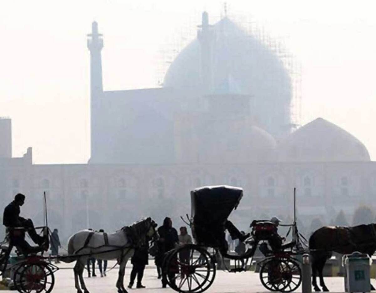 آلودگی هوا، دانشگاه‌ها و مدارس اصفهان را غیرحضوری کرد