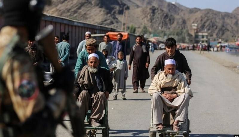 طالبان: پاکستان گذرگاه تورخم را به‌روی بیماران افغان بسته است