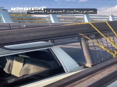 صحنه ای خطرناک از عدم رعایت اصول ایمنی توسط راننده وانت