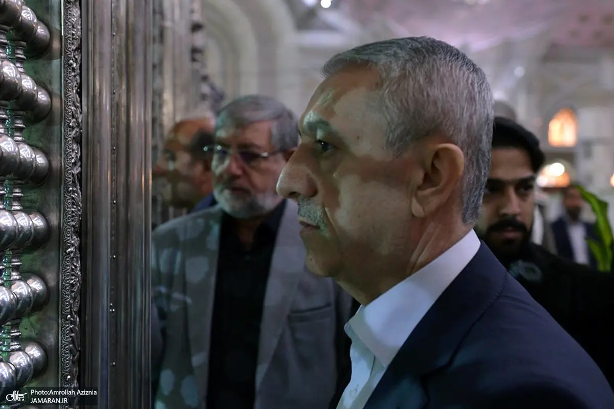 ادای احترام وزیر شهدای اقلیم کردستان عراق به حضرت امام خمینی (ره)