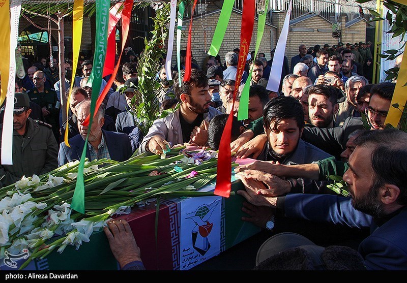 عکس/ مراسم استقبال از پیکر شهید مدافع حرم سردار "حسن اکبری"