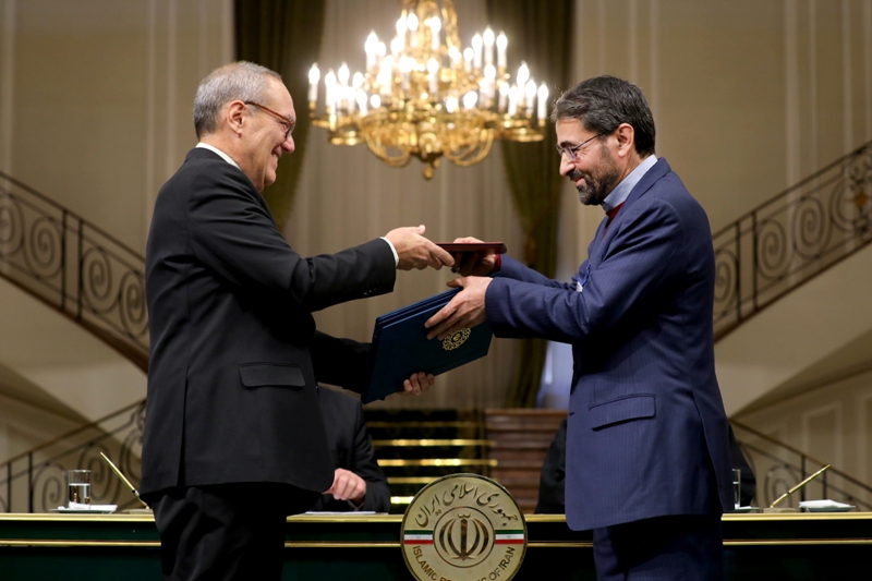 عکس/ امضای اسناد همکاری بین ایران و کوبا