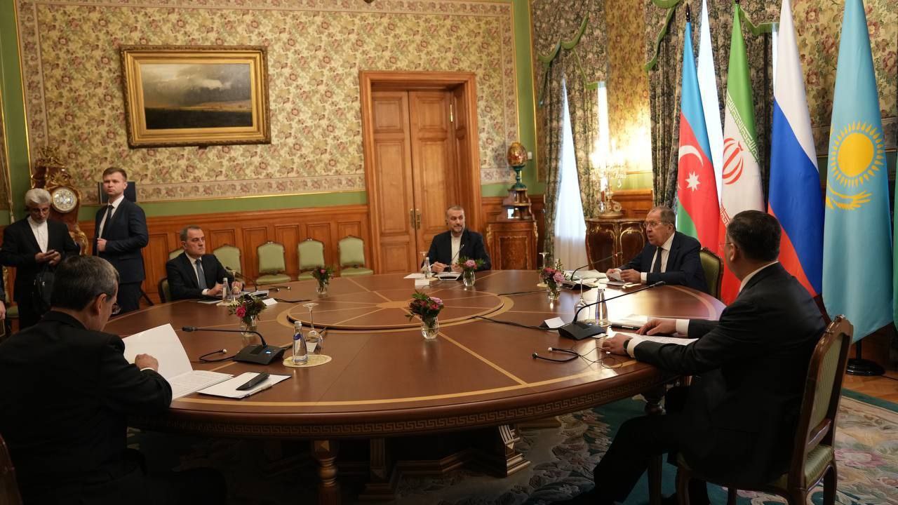 عکس یادگاری وزیران امور خارجه پنج کشور در مسکو