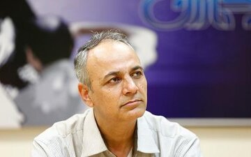 شوخی زیدآبادی با استوری علی کریمی: پدر من که دیگه شهره خاص و عام شده، اسمش آمندلی بود