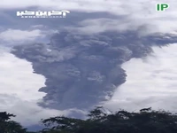 انفجار آتشفشان «ماراپی» در سوماترای اندونزی