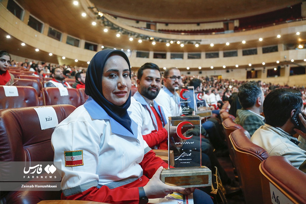 آئین ملی «نکوداشت خدمات داوطلبانه»