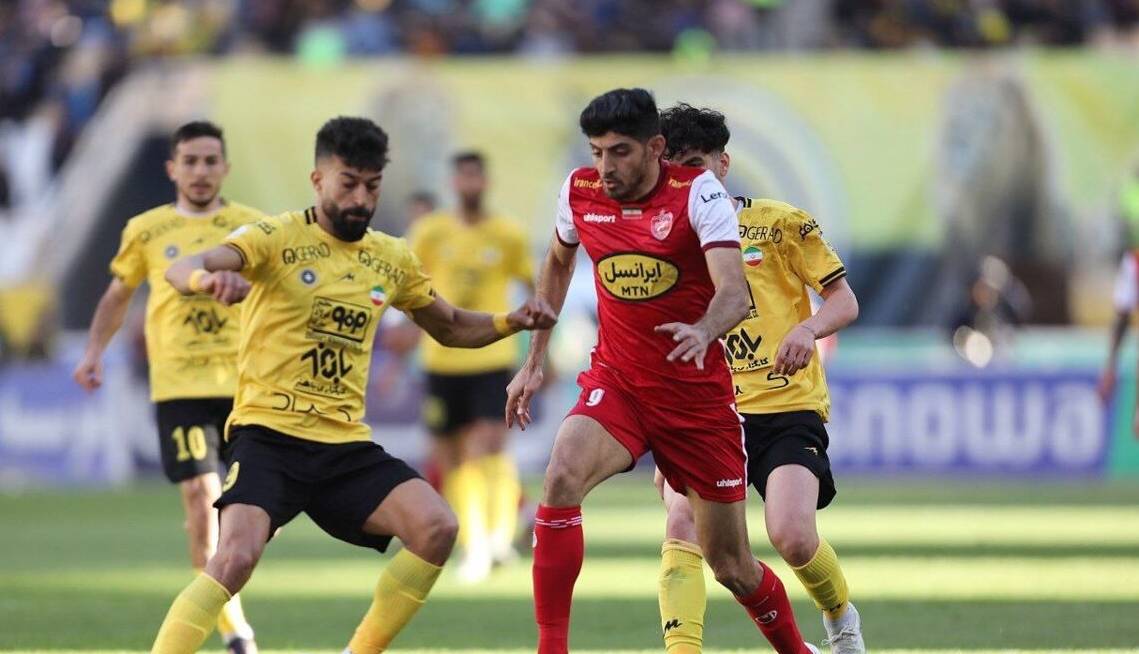 صعود سپاهان قطعی شد؛ پرسپولیس محکوم به برد!