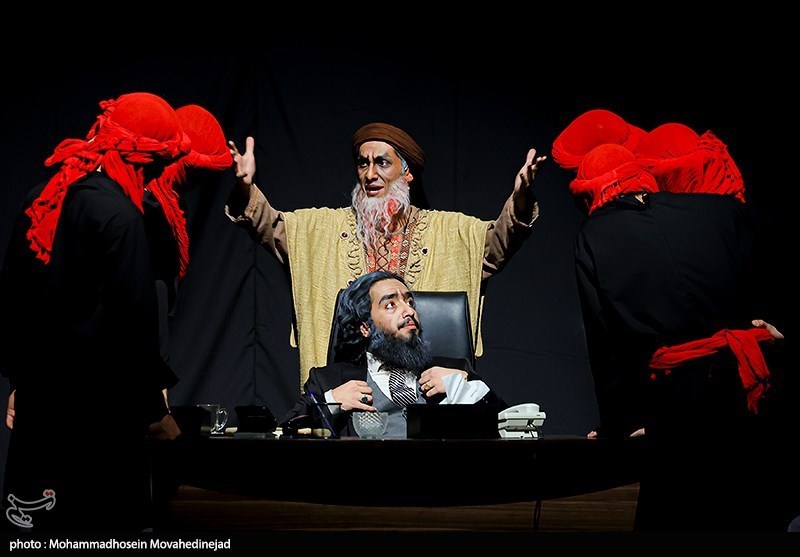 نمایش آئینی تماشاچی