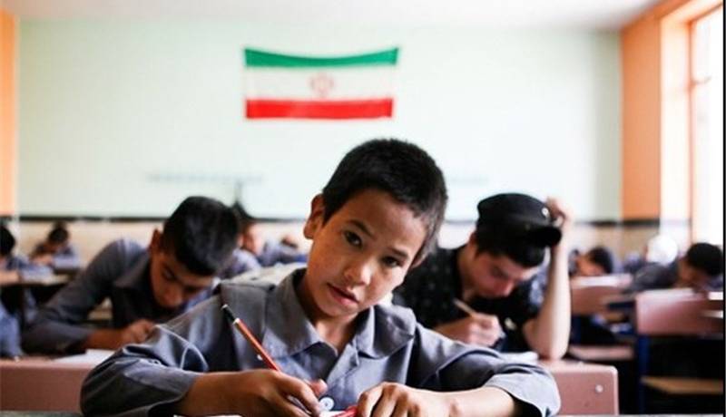 تمدید ۳۰ روزه ثبتنام دانشآموزان اتباع و مهاجرین خارجی