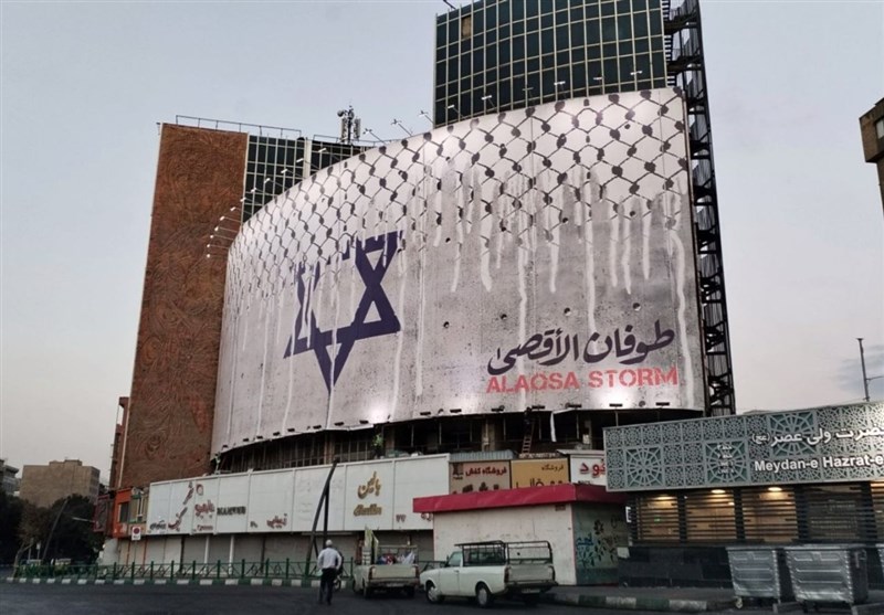 انتقاد شورای شهر زنجان از محل قرارگیری دیوارنگاره میدان ولیعصر(عج)